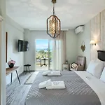 Mon Avis Boutique Hotel *