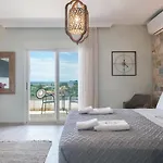 Mon Avis Boutique Hotel *