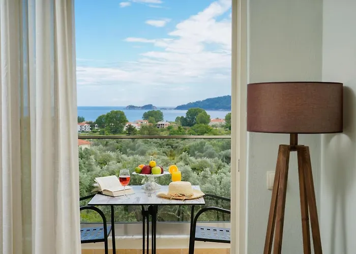 Mon Avis Boutique Hotel *